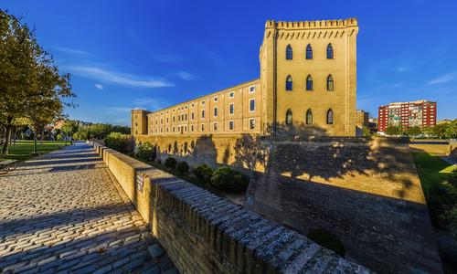 Vista trasera de La Aljafería 1