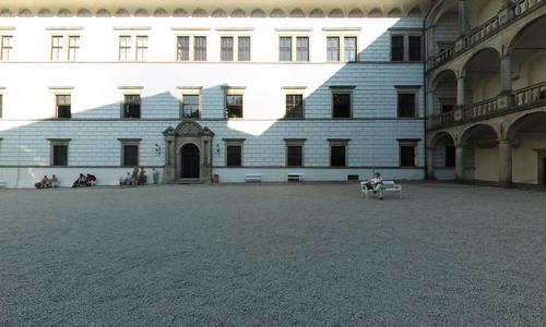 Státní hrad a zámek J. Hradec