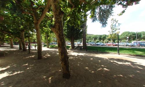 Paseo y quiosco 1