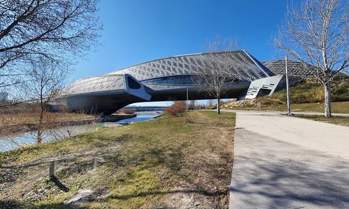 Expo - Pabellón puente 4
