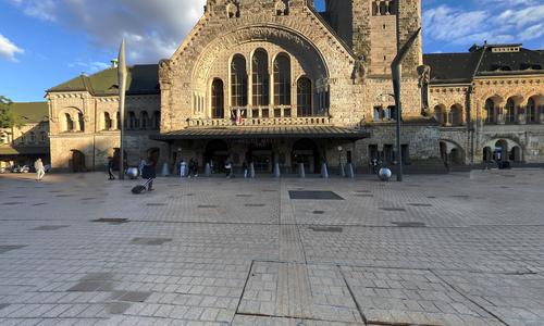Plaza Charles De Gaulle (Estación de Metz)