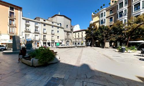 Plaza Sinués Urbiola
