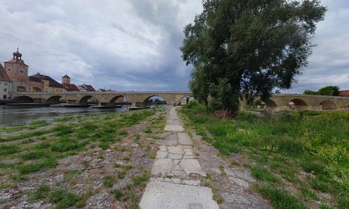 Donau-Flussbett