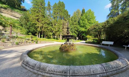 Kakteenfreianlage mit Springbrunnen